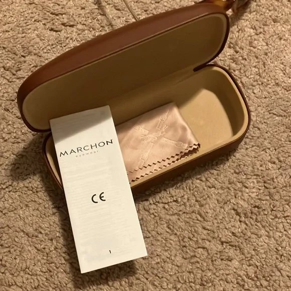 Longchamp tortoise shell sunglasses - Picture 7 of 9